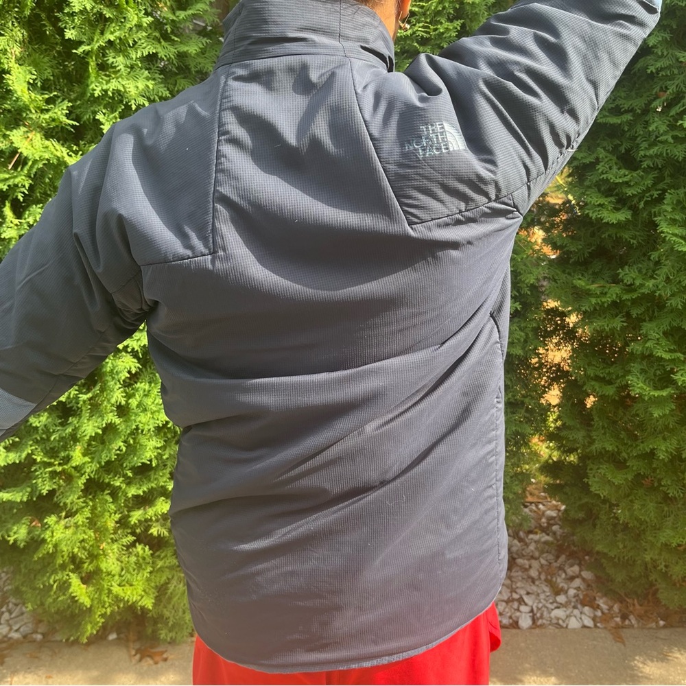 The North Face Men's sz large Blue biking/skiing sport jacket - Picture 5 of 9